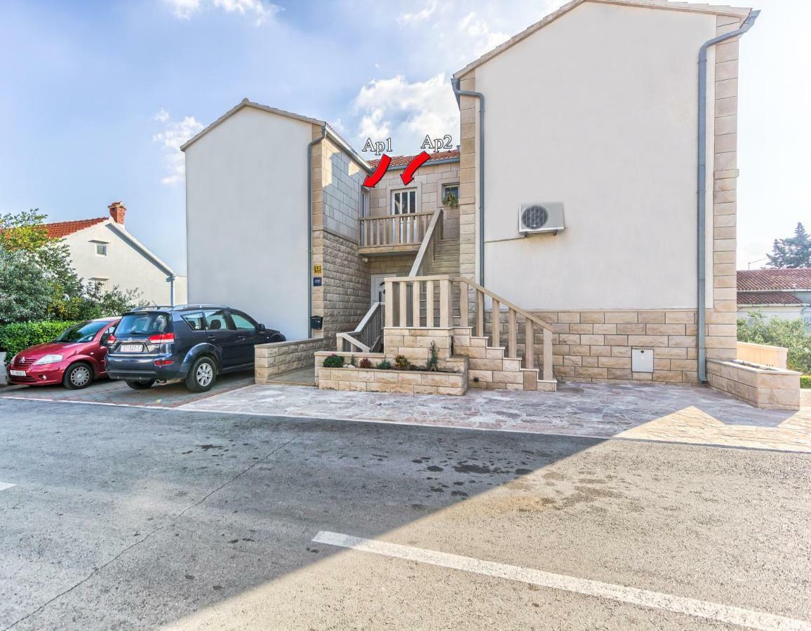 Apartments Katarina Бол Экстерьер фото